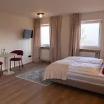 Lindenhof לינה וארוחת בוקר סייגסדורף