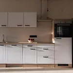 Lindenhof לינה וארוחת בוקר 3*